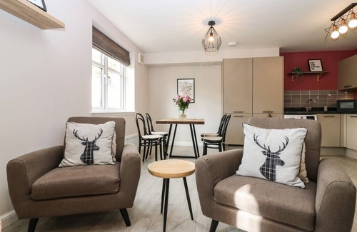 Banchory Cottage | 11 AMBLESIDE COURT, pet friendly, with a garden in Banchory