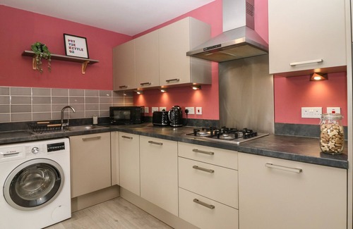 Banchory Cottage | 11 AMBLESIDE COURT, pet friendly, with a garden in Banchory