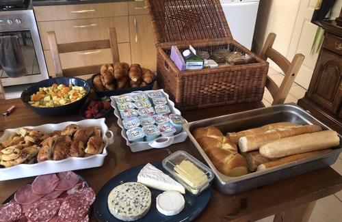 Berrie Cottage | 11th Century convertered barn