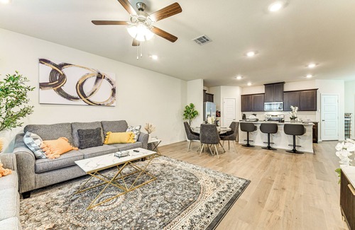 Weston House | 12 Mi to Dtwn McKinney: Modern Gem w/Patio & Yard