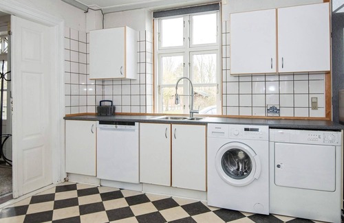 Rudbøl House | 12 person holiday home in Højer