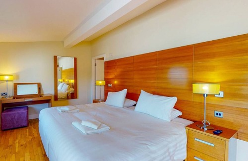 Castlemartyr House | 120 m² House ∙ 2 bedrooms ∙ 4 guests