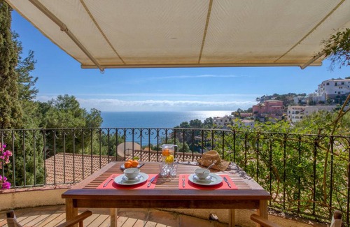 Cap de la Nau House | 120 m² House ∙ 3 bedrooms ∙ 4 guests