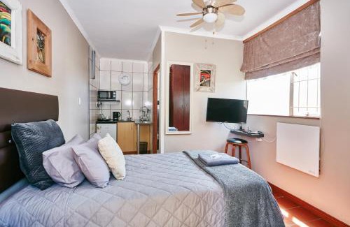 Queenswood Apartment | 1202 on Cowgill