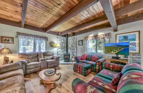 Tahoe Paradise Ski Chalet | 1207S Cabin in the Pines