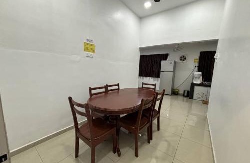 Tangkak Villa | 126 Homestay TYPE B