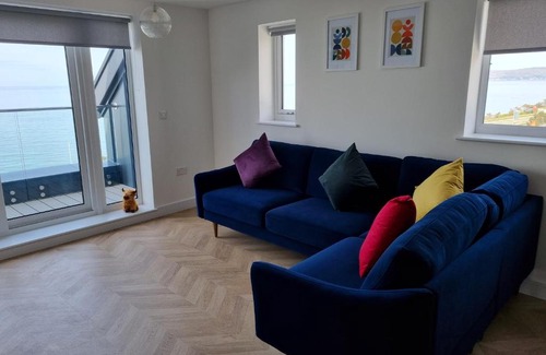 Penmaenmawr Apartment | 13 Cambrian Court