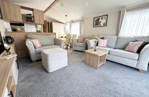 Warsash Resort | 13 West Drive