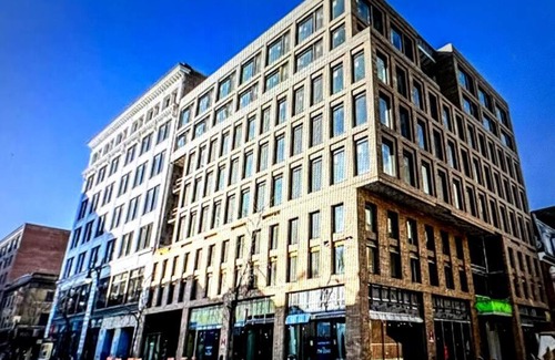 Quartier des Spectacles Apartment | 1406 Sainte Elisabeth