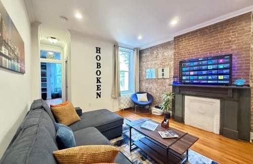 Hoboken Apartment | 15 Minutes to NYC - Large Home - Great Location