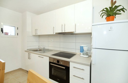 Sestanovac House | [-15%] Peaceful Stone House with Pool (Huge Space)