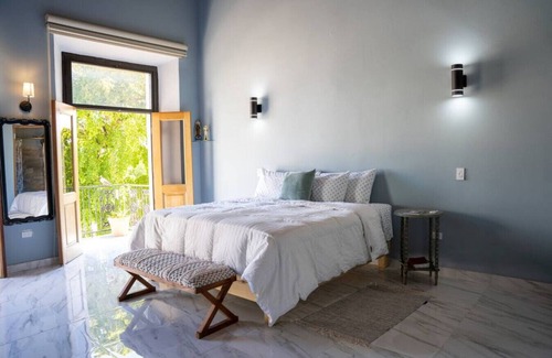 San Francisco Apartment | 16 Guest Spanish Building In Old San Juan