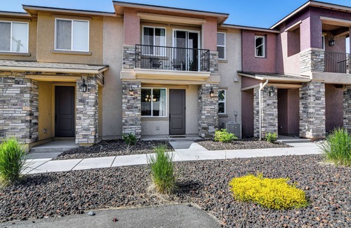 Carson City House | 16 Mi to Lake Tahoe: Carson City Townhome