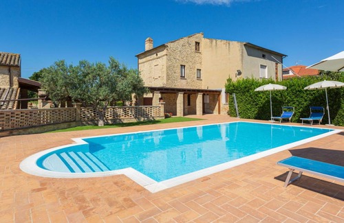 Crecchio Other | 170 m² Accommodation ∙ 4 bedrooms ∙ 12 guests