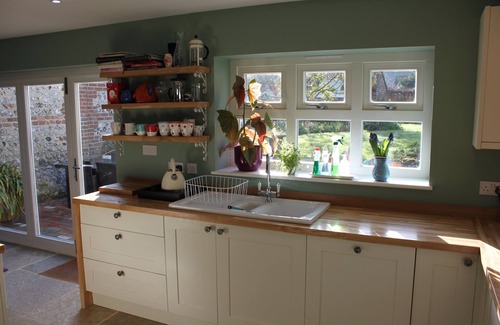 Clayton Cottage | 17th Century 3 bedroom Cottage in the South Downs Way National Park with garden