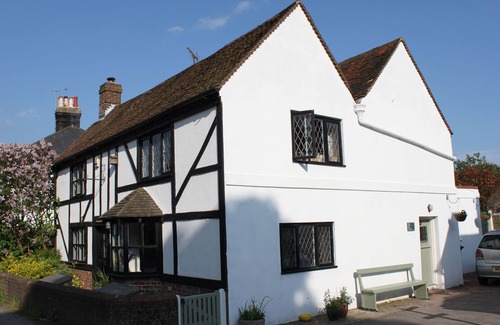 Clayton Cottage | 17th Century 3 bedroom Cottage in the South Downs Way National Park with garden