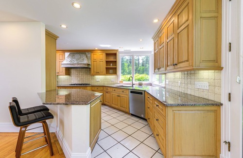 Weston Apartment | 18 Mi to Boston - Stylish Unit in Upscale Enclave!
