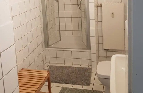 Mugeln Condo | 1806 4 bedroom vaulted studio between L and DD