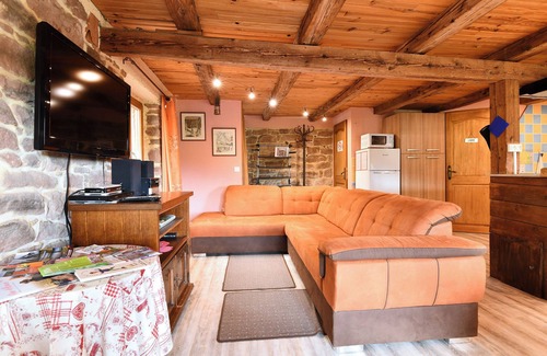 Sainte-Croix-aux-Mines House | 1840 house in the heart of nature, a haven of peace ideal for groups or families