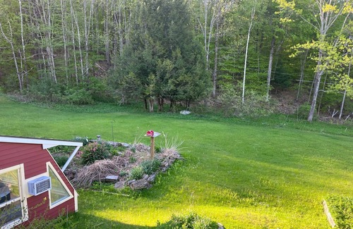 East Dorset House | 1860's converted barn on 13.7 acres with mountain views with swimming pond