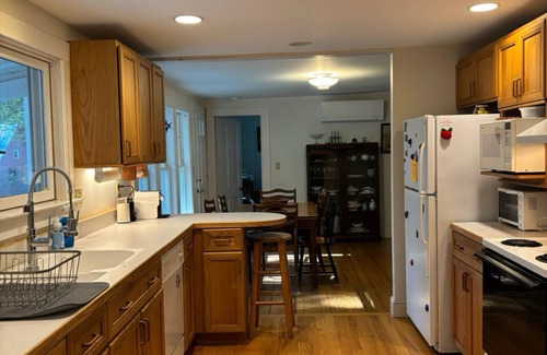 Rowe House | 18th Century Refurbished Yankee 3 Bedroom Farmhouse in the Berkshires