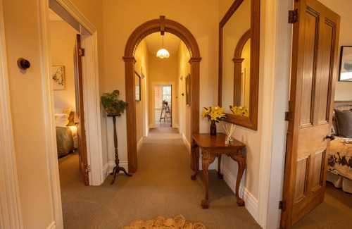 Pohokura Bed & Breakfast | 1900's Villa on the forgotten world road