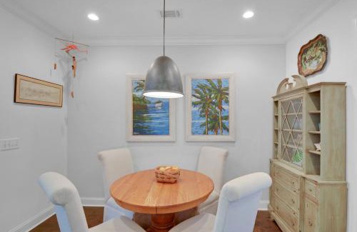 Epworth Acres House | 1903 Mariner's Circle