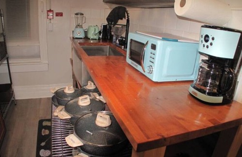 Winnipeg Apartment | 1908 Memories , Unique Apartment in the Wolseley area of Winnipeg