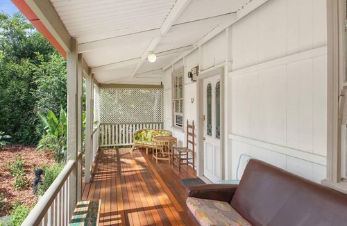 Eumundi House | 1910 Retro Styled, Pet Friendly, Traditional Queenslander Home