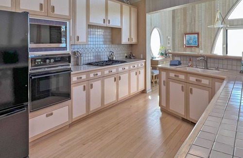 Bodega Bay House | 19th Hole - Spectacular ocean views, front line Bodega Harbour, 18th fairway