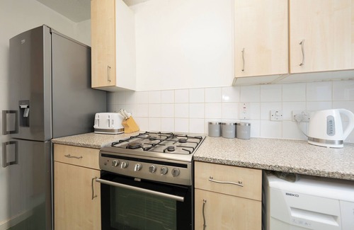 Wanstead Apartment | 1BedLondonApt-FreeParking-FastWiFi-SofaBed