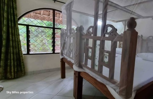 Mombasa Villa | 1bedroom oceanfront furnished villa. Very Serene and epic for a magical stay.