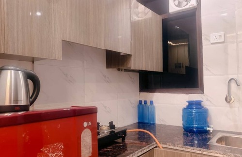 Lajpat Nagar Apartment | 1BHK in Lajpat Nagar near Market