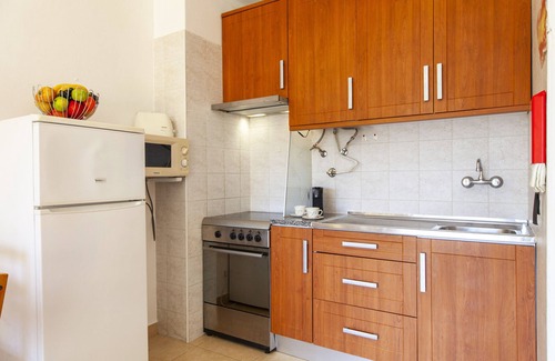 Praia da Rocha Apartment | 1BR Sea View w/Pool – 200m from the Beach