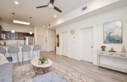 Katy Condo | 1D | Gated Complex | Daily Needs in Walking Distance