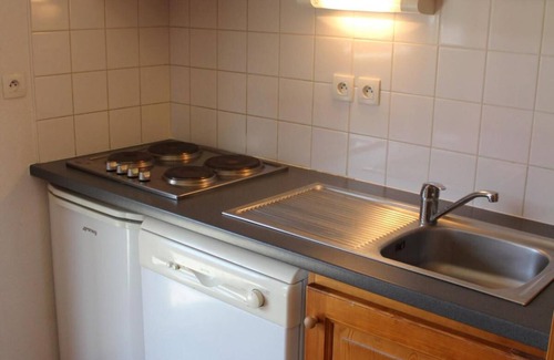 La Joue du Loup Apartment | 1st floor, view mountain, balcony, tv, ski locker, 32m², La Joue du Loup