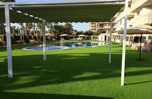 Marina d'Or Apartment | 1st sea line apartment in Marina d'Or with lawn and beach [Family]