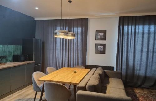 Uralsk Apartment | 2-ком квартира с характером в центре