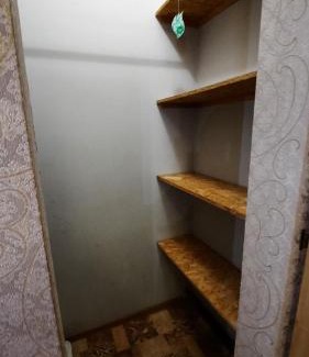 Sukhinovka Apartment | 2 кімнатна Квартира подобово у центрі Полтави біля ЦУМу з власною закритою парковкою Документи для відрядження Мережа квартир