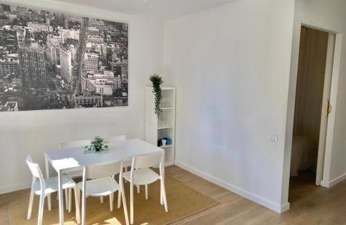 L'Antiga Esquerra de l'Eixample Apartment | 2 BDR EIXAMPLE APARTMENT