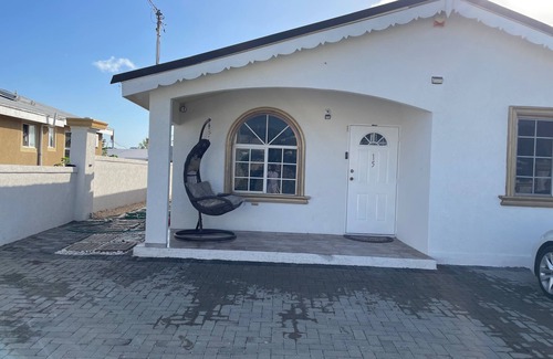 Spring Village House | 2 Bed-2 bath-AirCon-Parking-Old Harbour Nhv 3