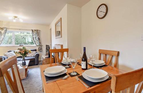 Abergele House | 2 Bed in Betws y coed 80629