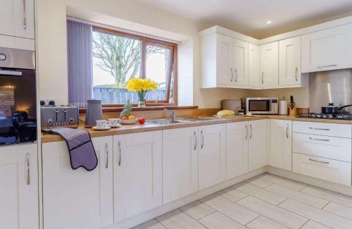 Lampeter House | 2 Bed in Lampeter 86507
