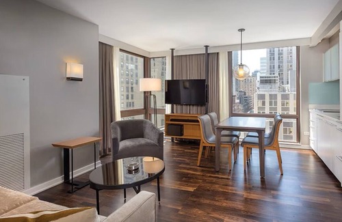 Midtown East Condo | 2 BED PRESIDENTIAL WYNDHAM MIDTOWN 45 12/7-9 SLP 6 SUN-TUES 2NGTS NEW YORK CITY