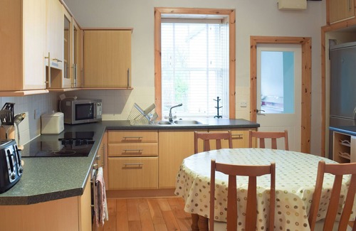 Newton Stewart Cottage | 2 bedroom accommodation in Garlieston, near Wigtown