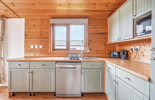 Hewas Water Ski Chalet | 2 bedroom accommodation in Nr St Austell