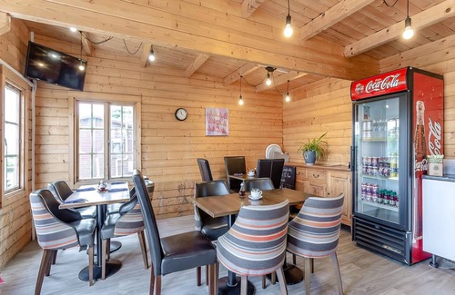 Hewas Water Ski Chalet | 2 bedroom accommodation in Nr St Austell