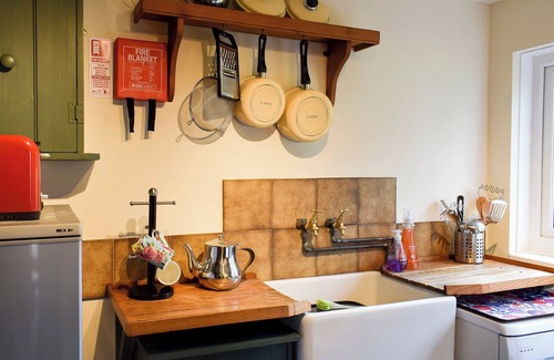 Llangadog Cottage | 2 bedroom accommodation in Llangadog, near Llandeilo