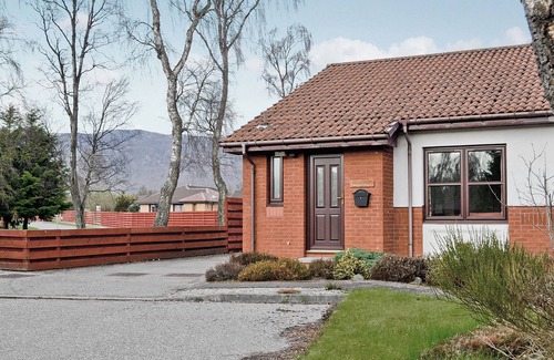 Aviemore Cottage | 2 bedroom accommodation in Dalfaber, Aviemore