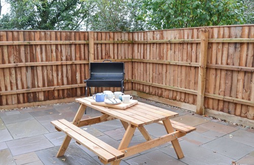 Long Stratton Cottage | 2 bedroom accommodation in Wacton, near Long Stratton